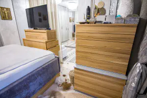 Accessories and Decorations in the Spotlight! – natural oak veneer, granite worktops and a linear design as a base for decor, photo 9