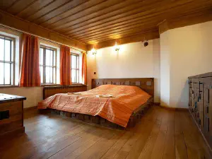 Guest house Zheravna – revival-era replicas of cupboards and trunks in pine with raised grain, photo 3